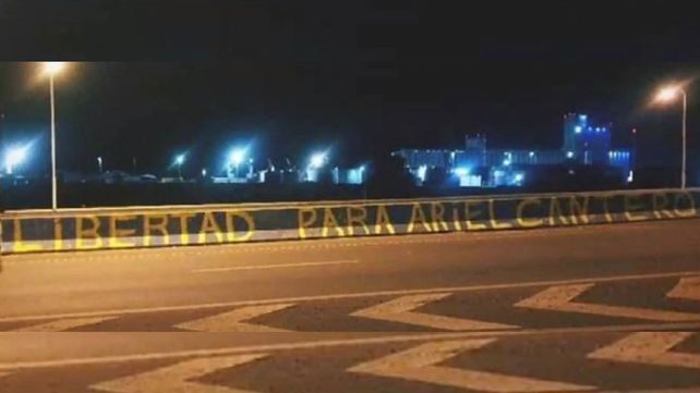 Apareció una pintada pidiendo la libertad del Viejo Cantero en plena Circunvalación