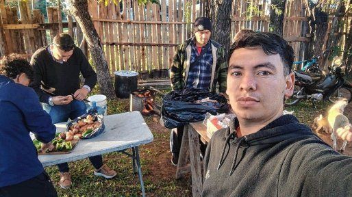 Jóvenes solidarios de Concordia organizan ollas populares ambulantes