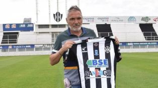 Sergio Rondina dejó de ser el técnico del Ferroviario.
