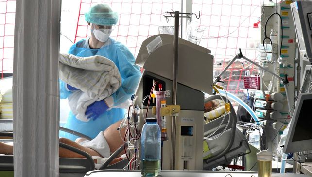 Un paciente de Covid en terapia intensiva en la ciudad de Leipzig