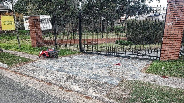 El joven se accidentó hace unos días sobre la Avenida Independencia y peleaba por su vida.