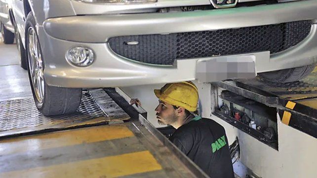 Preocupa el bajo cumplimiento de la Revisión Técnica Obligatoria en Santa Fe: cayó hasta un 35% la asistencia a los talleres