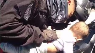 Policías auxiliaron a una beba de seis meses que estaba desvanecida