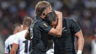 Los&nbsp; All Blacks ganaron tras caer ante Francia.