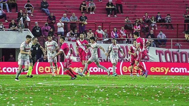 El minuto a minuto del duelo entre Argentinos y Unión