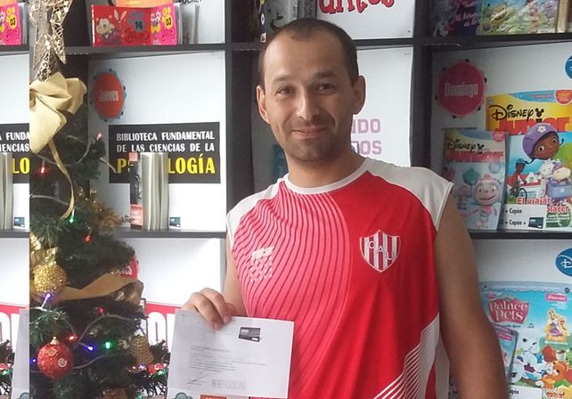Diario UNO entregó vouchers navideños a suscriptores de la tarjeta de Beneficios