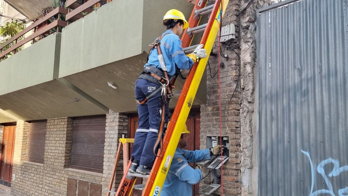 La EPE detectó otras 7 mil conexiones irregulares: el insólito caso de una empresa ... thumbnail