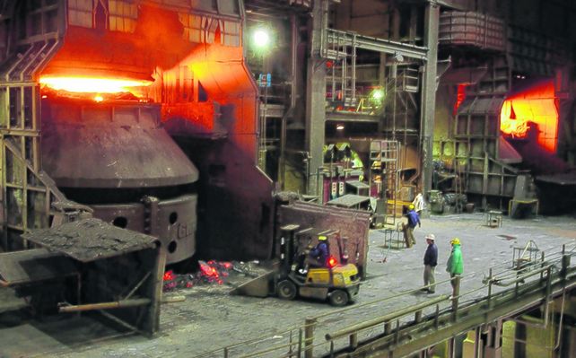 Al acecho. La producción siderúrgica china representa el 50% del total mundial
