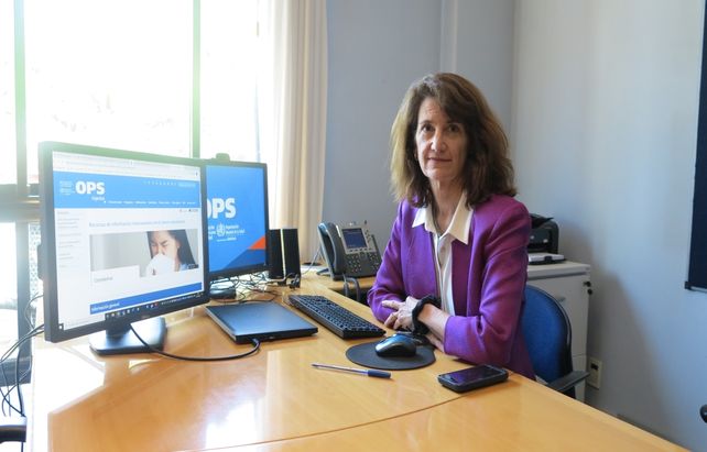 Adaptarse. La médica destacó la estrategia del país para aprender sobre la marcha.