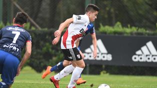 La Reserva de Unión cayó ante River y no pudo forzar un desempate por el título