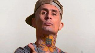 El cantante del grupo de cumbia Ke Personajes, Emanuel Noir