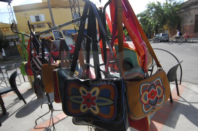 Atención. La feria de la ciclovía funcionará los sábados de 15 a 19.