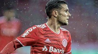 El defensor Fabricio Bustos, actualmente en Inter de Porto Alegre, tiene chances de sumarse a River.