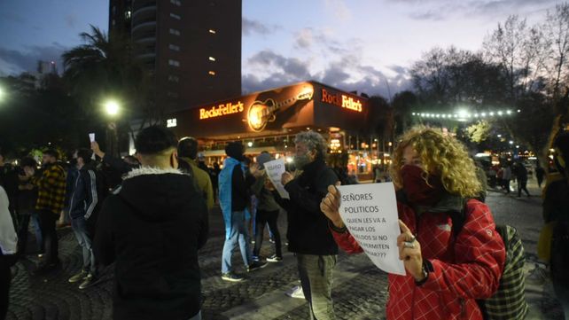 Representantes de actividades comerciales rechazan las medidas dispuestas.