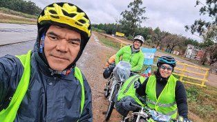 Los tres peregrinos emprendieron su aventura con un fin solidario hacia el norte argentino.