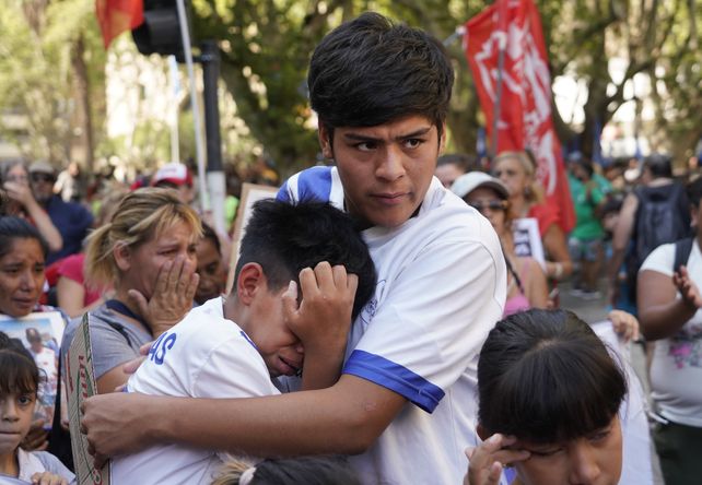 Desde Los Pumitas llegó al centro el pedido de justicia por Máximo Jerez