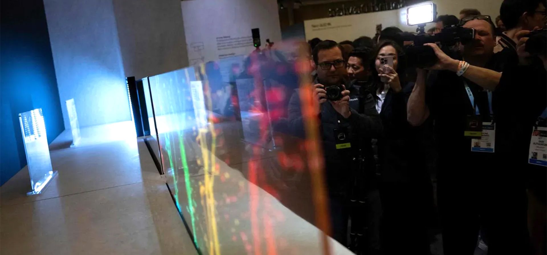 LG y Samsung apuestan por los televisores transparentes, la movida es encabezada por las dos compañías del sector más reconocidas en Corea del Sur.