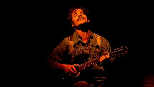 GONZALO ALFONSÍN. Teatro: El unipersonal El Colibrí estará en La Vieja Usina