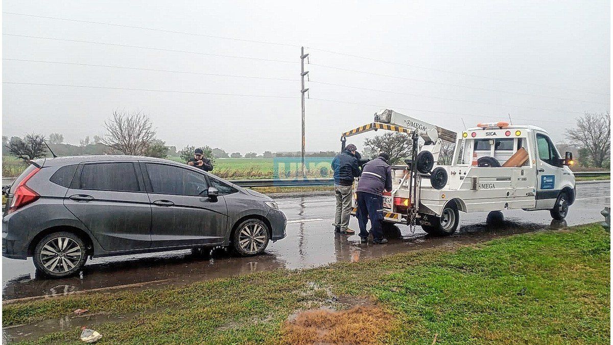 Un conductor fue detenido por chocar ebrio a un policía