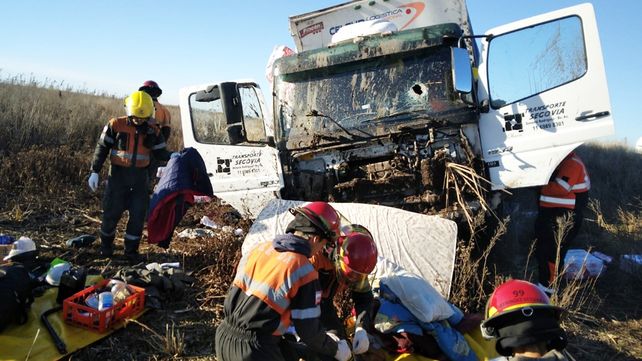 Murió un camionero que intentó pasar por un piquete de camioneros que protestaban por el gasoil