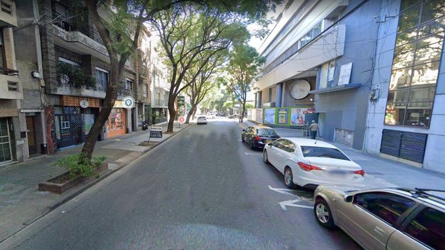 La víctima murió en el interior de un edificio de San Juan al 1800. (Foto: captura de Street View)