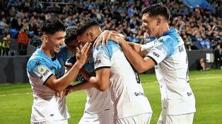 Racing quiere terminar como líder de su zona ante Sportivo Luqueño