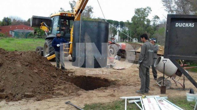 Arroyo Leyes: preocupados por la obra de cloacas, los vecinos van a Casa de Gobierno