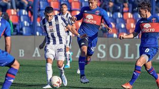 Talleres rescató sobre el final un buen punto contra Tigre en Victoria.