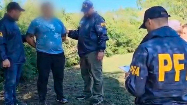 La Policía Federal arrestó en la zona de Strobel al exrugbier Marcos Díaz que estaba prófugo y acusado de financiar a narcotraficantes . oriundos de Perú.