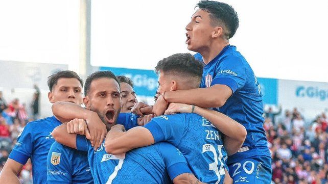 ¿Cuánto pasó para que le den un penal a favor a Unión?