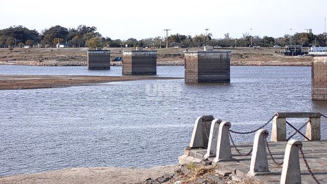 Bajante del rio Paraná en la ciudad de Santa Fe