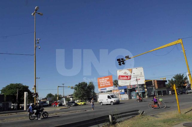 A metros del cruce. La intención es convertir ese tramo en avenida.