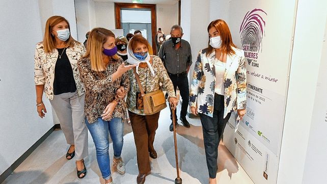 Stratta entregó un reconocimiento a Taty Almeida