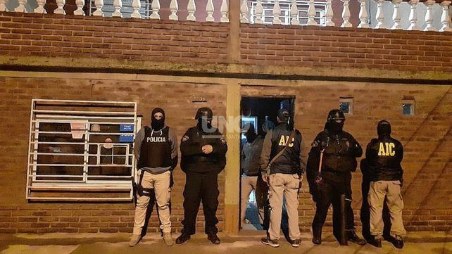 Cayeron violentos delincuentes que robaron y golpearon a una pareja de ancianos en Esperanza