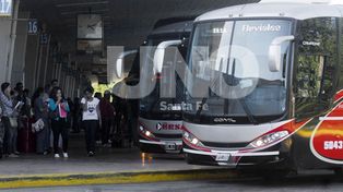 Finalmente, los micros a Paraná pueden salir con pasajeros parados