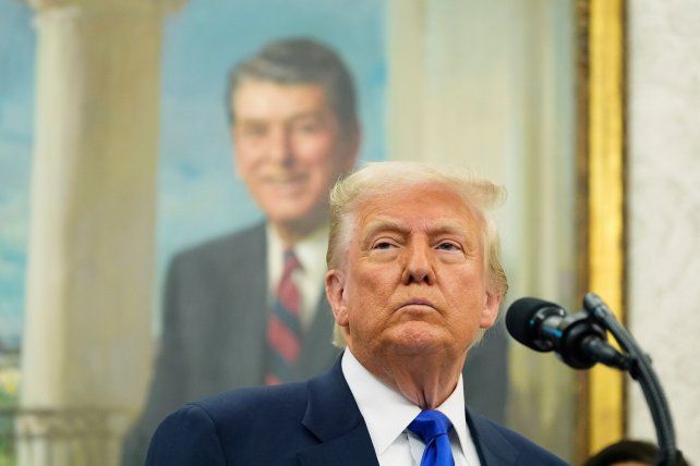 Trump ofreció 1.000 dólares a cada inmigrante ilegal que se autodeporte de Estados Unidos