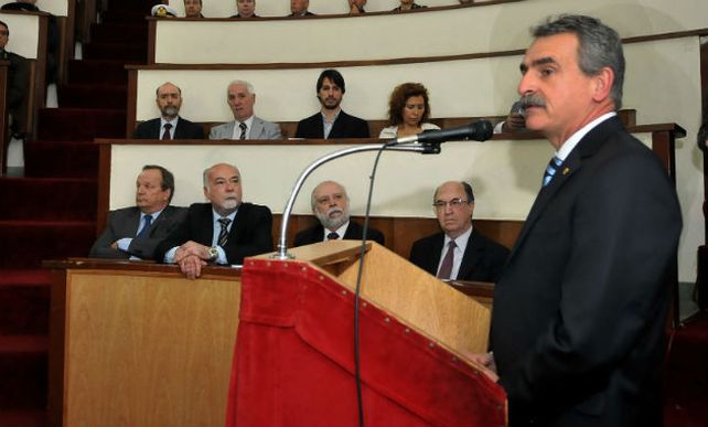 El ministro de Defensa