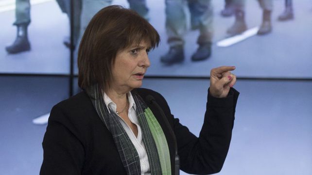 Infiltrado en la Rosada: Bullrich pidió a Adepa y Fopea pedir antecedentes a periodistas