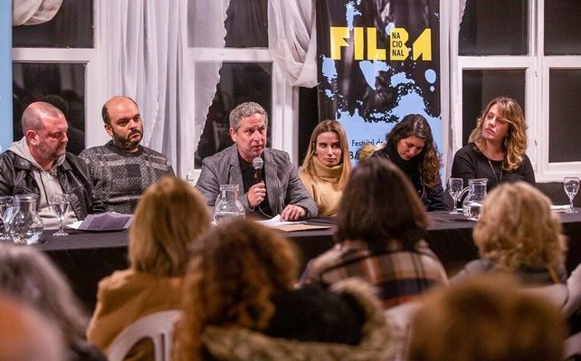 Guillermo Martínez: En Argentina es difícil que un escritor se convierta en millonario