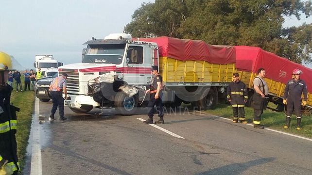 Violento choque con un muerto y tres heridos en la ruta nacional 11 a la altura de San Justo