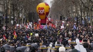 Otra gran marcha en París en repudio al plan jubilatorio de Macron