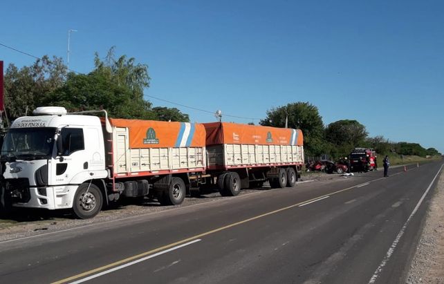 Una madre y dos de sus hijos fallecieron en un accidente fatal en ruta 11