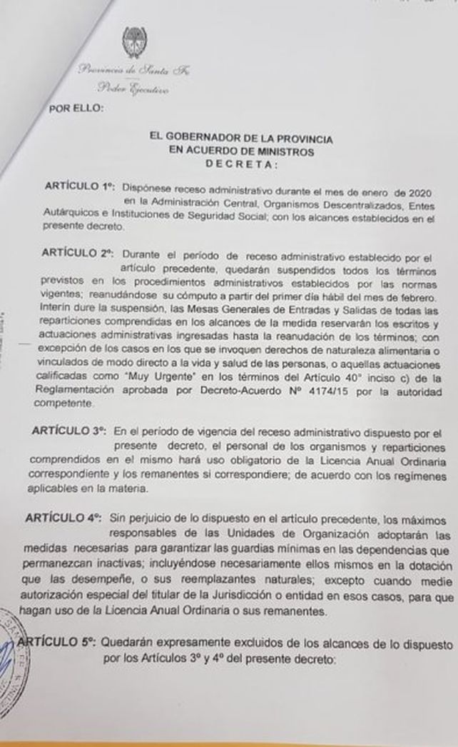 Perotti decretó receso para los empleados provinciales durante enero