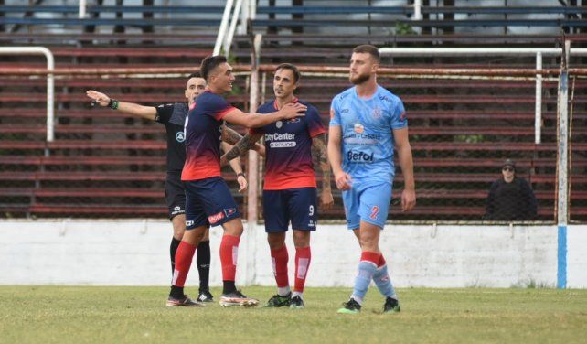Di Vanni siempre dice presente en la red y marcó el segundo de Central Córdoba