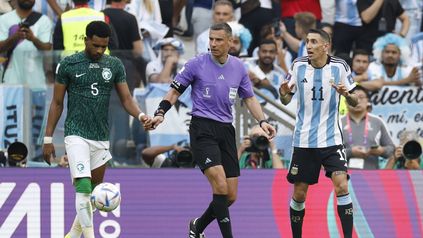 El día que el árbitro de Argentina-España estaba en el lugar y con las personas equivocadas y terminó preso