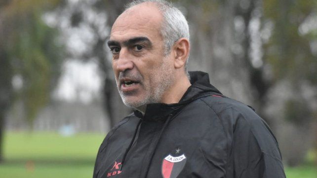 Colón oficializó el regreso de Iván Delfino: firmó contrato hasta fines de 2027