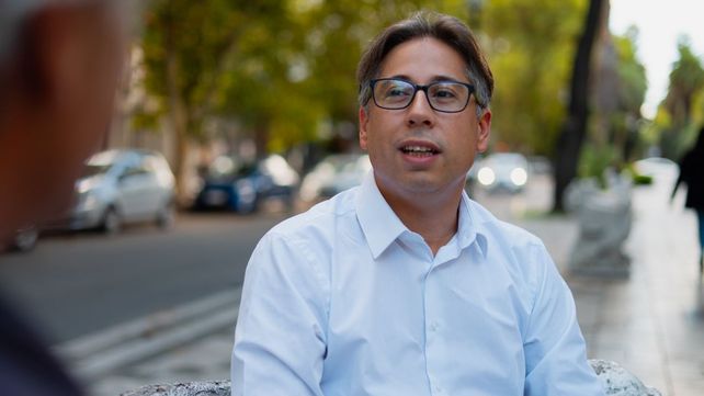 El precandidato a concejal Nicolás del Mastro encabeza la lista Rosario Autónoma para las elecciones del 13 de abril