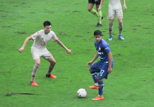 La Reserva de Unión hizo agua ante Huracán en el 15 de Abril