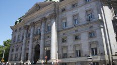 Apenas aprobado el balance 2019 por los accionistas de Vicentin, el Banco Nación radicó una nueva denuncia contra la firma. Apenas aprobado el balance 2019 por los accionistas de Vicentin, el Banco Nación radicó una nueva denuncia contra la firma.
