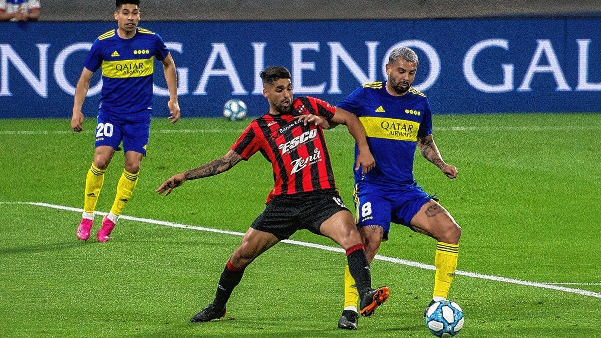 Patronato aguanta y sigue empatando ante Boca en Santiago